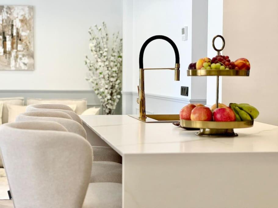 4Bd Central Soho Luxe Retreat Terrace 2Bh & Ac Málaga Buitenkant foto